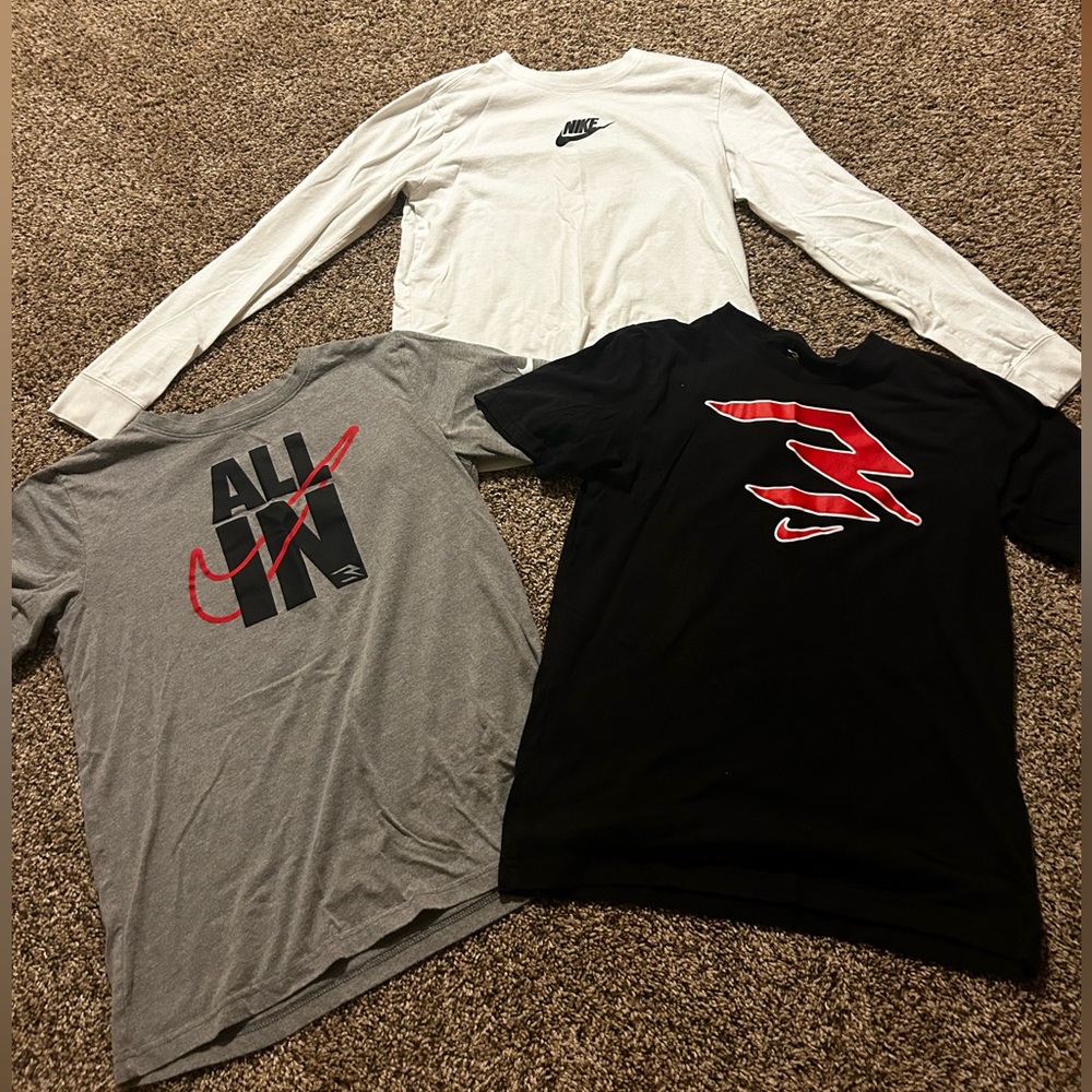Bundle of Boys Nike Shirts.